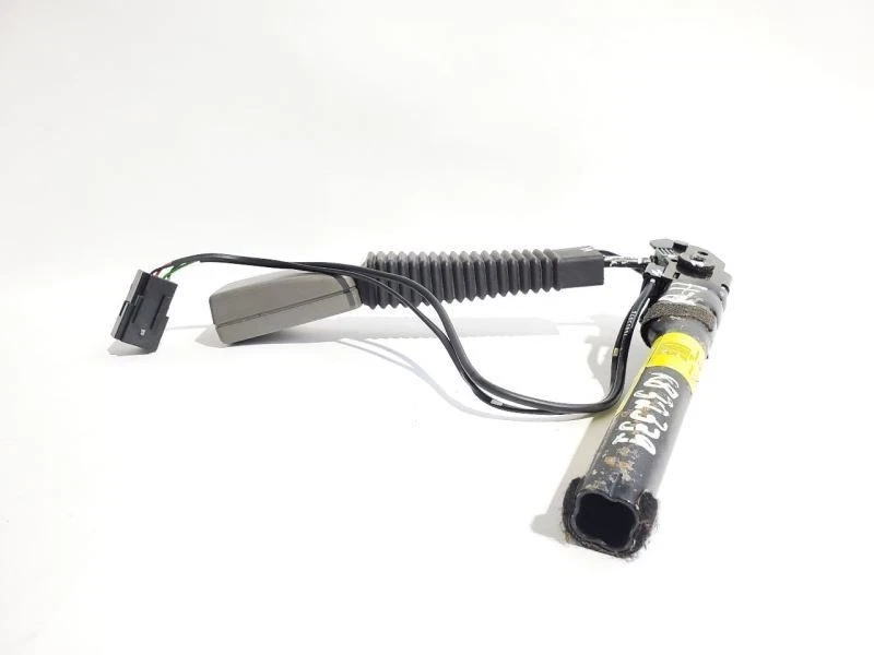 Right Seat Belt Pretensioner Buckle OEM 2010 Jaguar XKR - Image 4 of 4