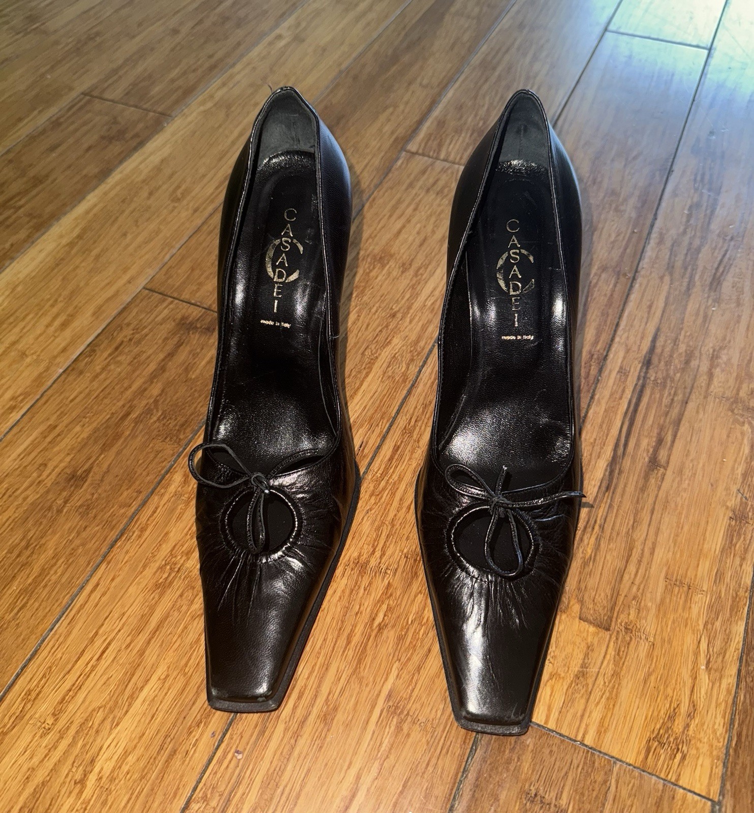 Casadei Black Leather Bow Pumps Pointed Toe Size 8 Made Italy Designer 4” Heels