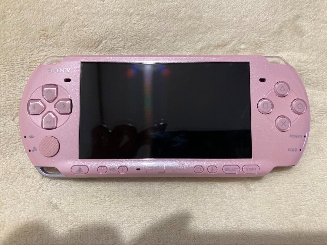 PSP3000 Jill Stuart limited edition model with Kingdom