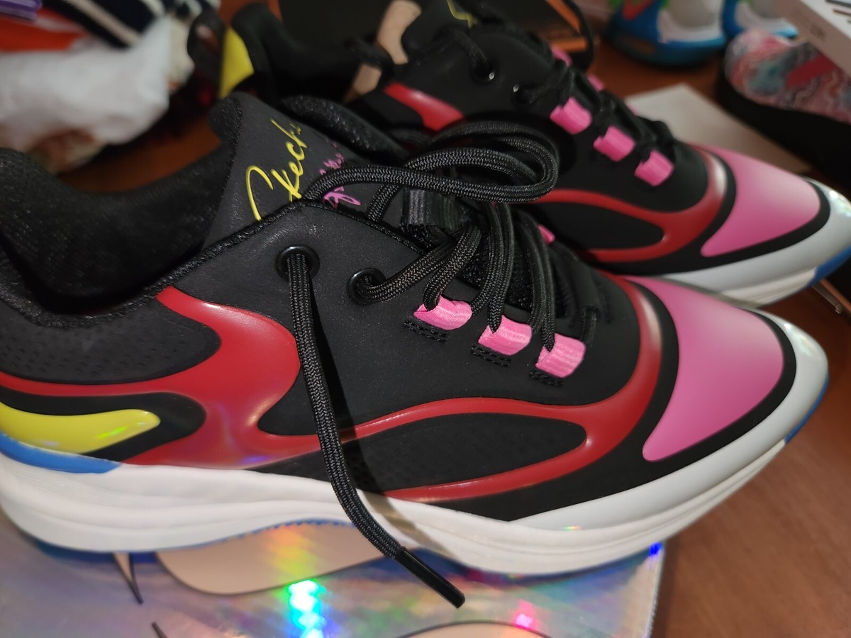 t♡ NIB Skecher's Ashley Park #177369/BKMT Street Glam Point It