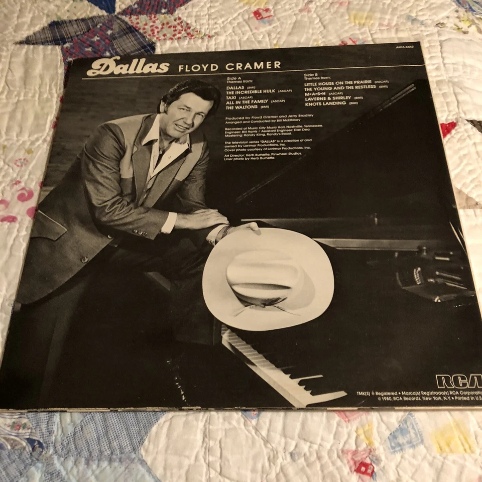 DALLAS LP 70'S TV SHOWS LITTLE HOUSE, TAXI, HULK, MASH, ETC. - Image 2 of 4