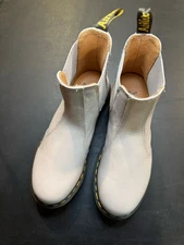 NWT Size 9 W Dr. Martens 2976 Taupe Virginia Chelsea Boots Side Panels Pull On