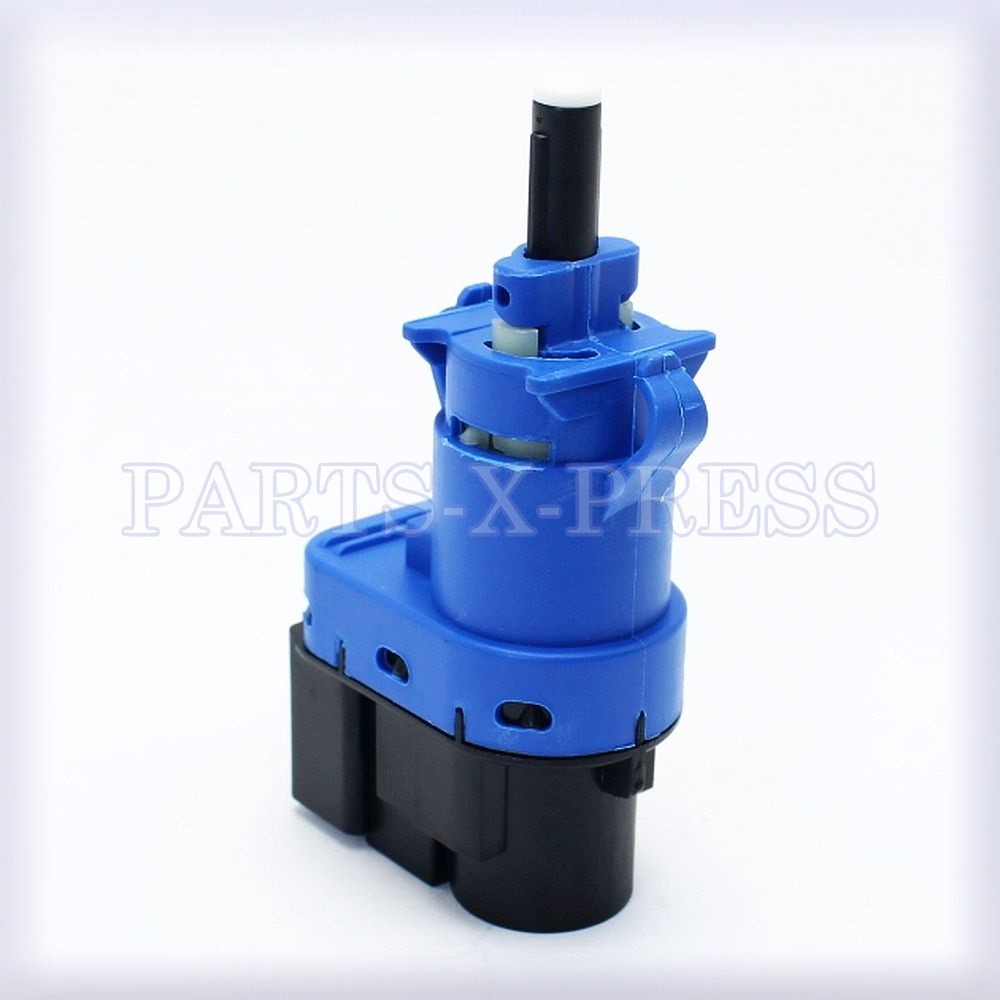 ポン NEW GENUINE OEM MAZDA 6 MX-5 CX-3 CX-5 BRAKE PEDAL STOP LAMP