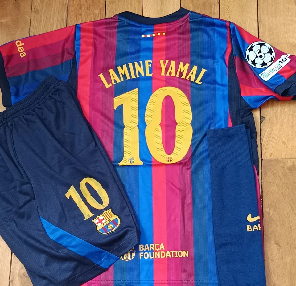 Pack taille 14 ans Maillot + Short Fc Barcelone Domicile 2027 Lamine Yamal 10 - Photo 1/4