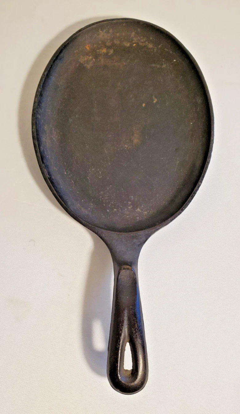 Vintage Wagner Ware Stylized Logo Sizzle Server Oval Cast Iron Skillet 1095
Opens in a new window or