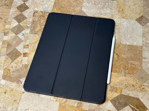 iPad Pro 12.9 5th Gen M1 & 128GB Storage w/ Folio & Apple Pencil 2 - Bild 4 von 5