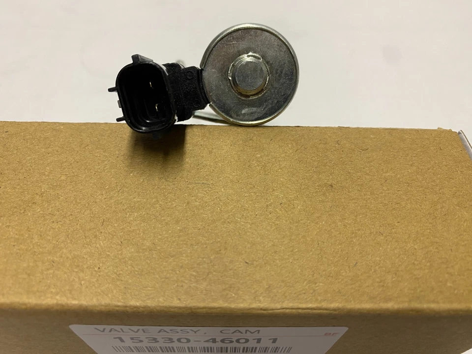 NEW ENGINE VARIABLE VALVE TIMING SOLENOID VVT 15330-46011 - Bild 2 von 4