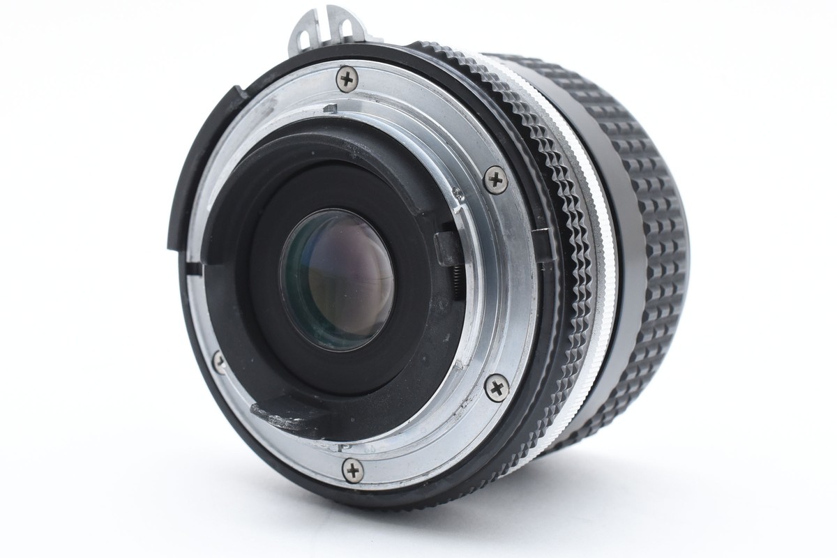 超美品 ニコン AI NIKKOR 28mm f3.5 MF レンズ　M368 Nikon Ai Nikkor 28mm f/3.5 MF Wide Angle Lens F Mount Japan