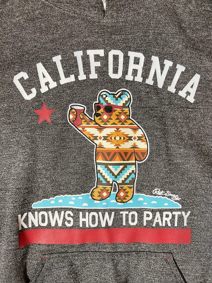Riot Society  L hoodie California knows how to party Bear. Bonus hat. - Image 3 of 4