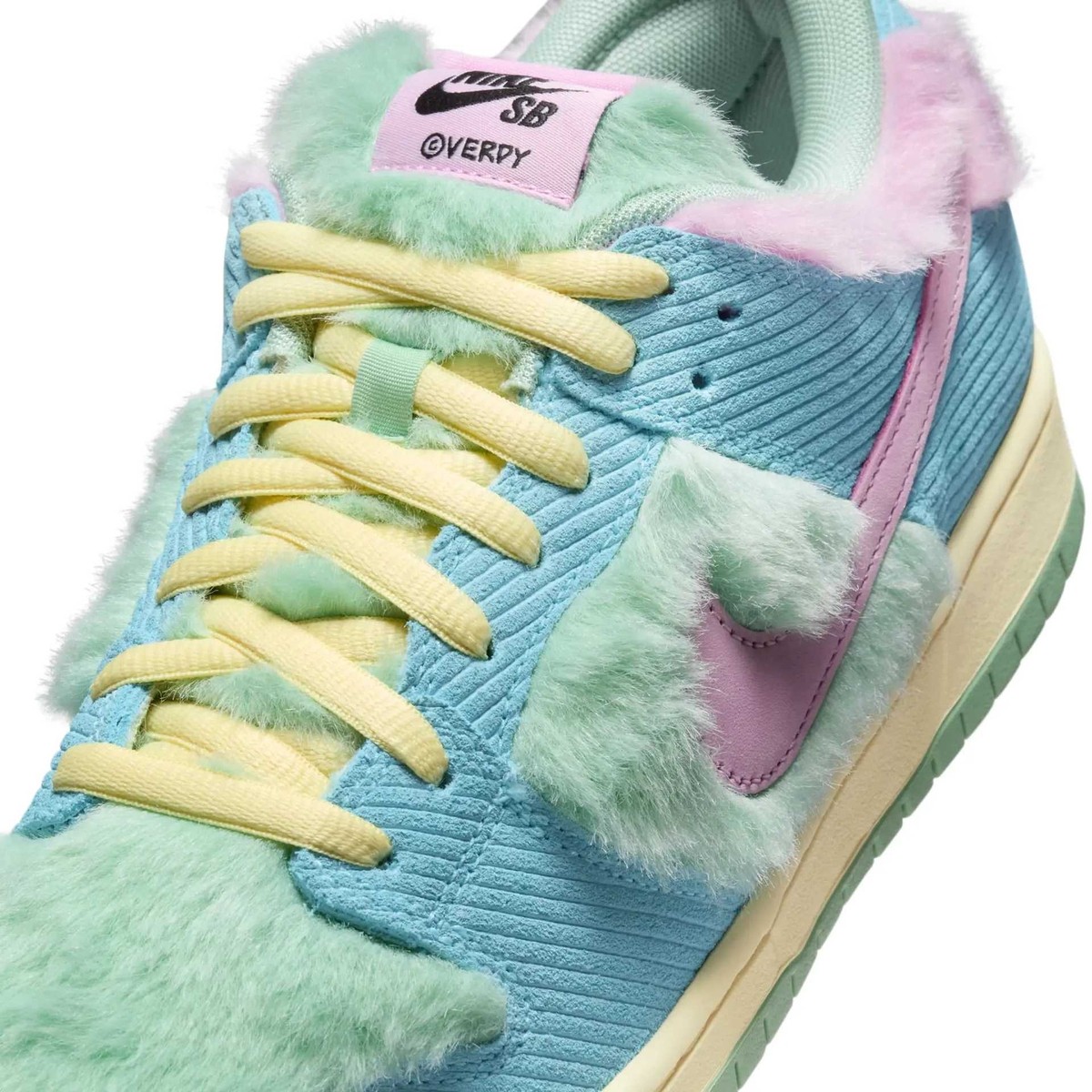 VERDY Nike SB Dunk Low Pro QS Visty Blue and Green FN6040 VERDY Nike SB Dunk Low Pro QS Visty Blue and Green FN6040
