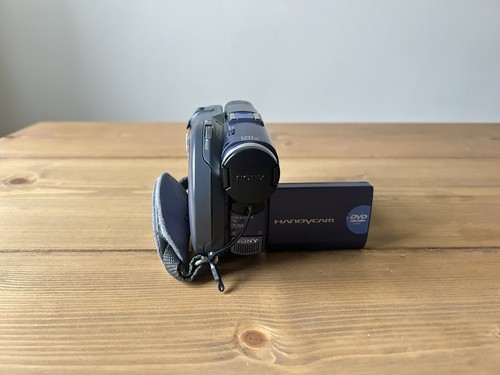 Sony DCR-DVD91E Handheld Camcorder Black/Blue With Original Box & Accessories - Picture 8 of 13