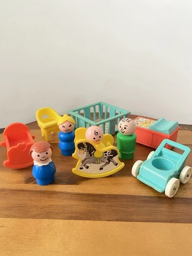 Vintage 1972 Fisher Price ORIGINAL Little People FAMILY NURSERY SET 761 COMPLETE
