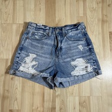 American Eagle Light Wash Distressed Mom Short Denim Shorts Size 4
