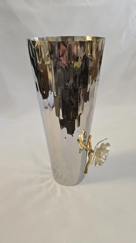 Jarrón de metal plateado de lujo - Rama dorada y mariposa de cristal - Elegante decoración del hogar  Foto 2 de 2
