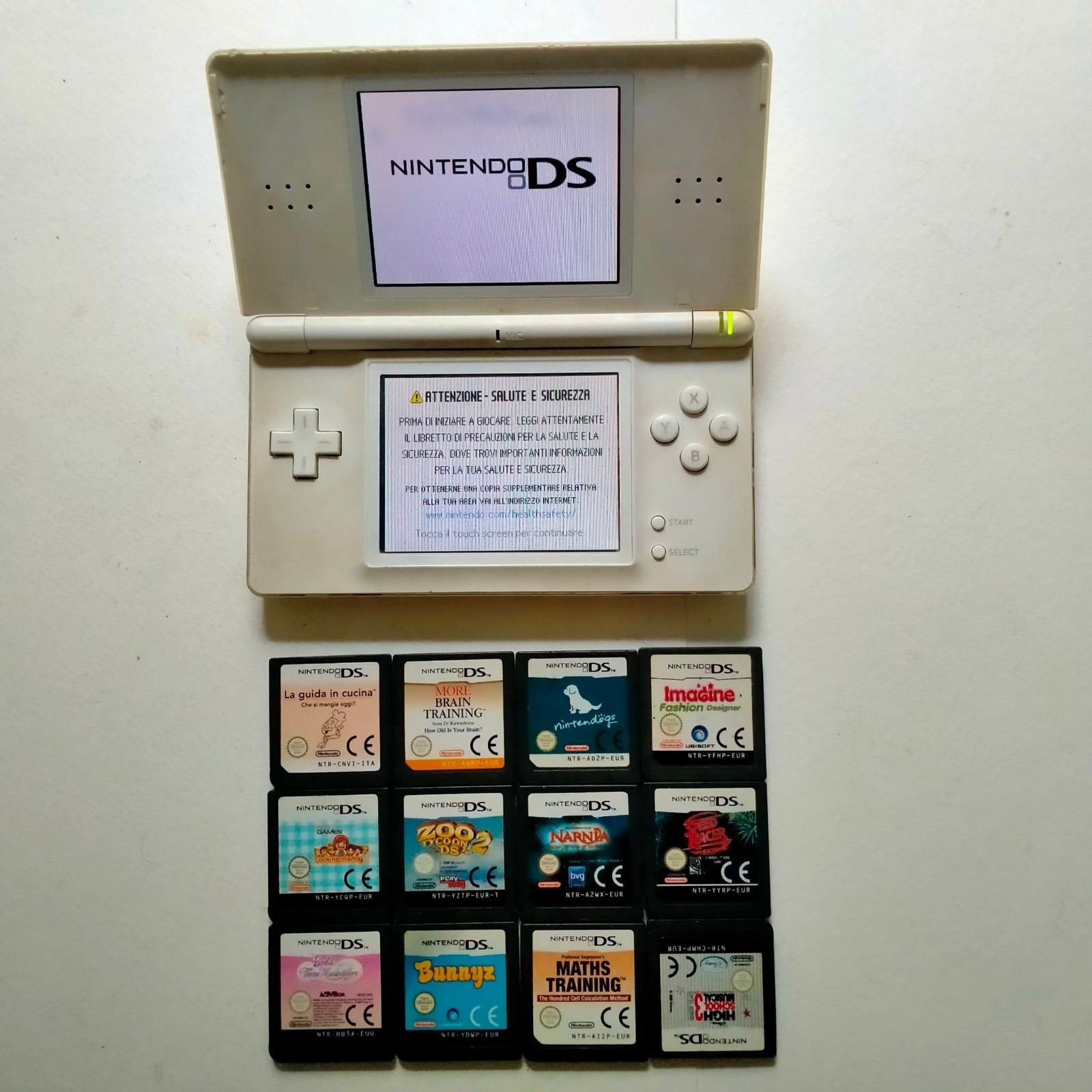 Nintendo DS Lite Bianco Console  + 12 Cartucce Originali - Testato e Funzionante
