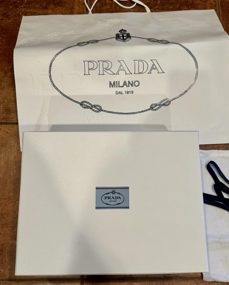 Nuevo Logotipo PRADA Auténtico Regalo Cartera Caja Cubierta Antipolvo Bolsa y Envío Kit Tejido Foto 2 de 4