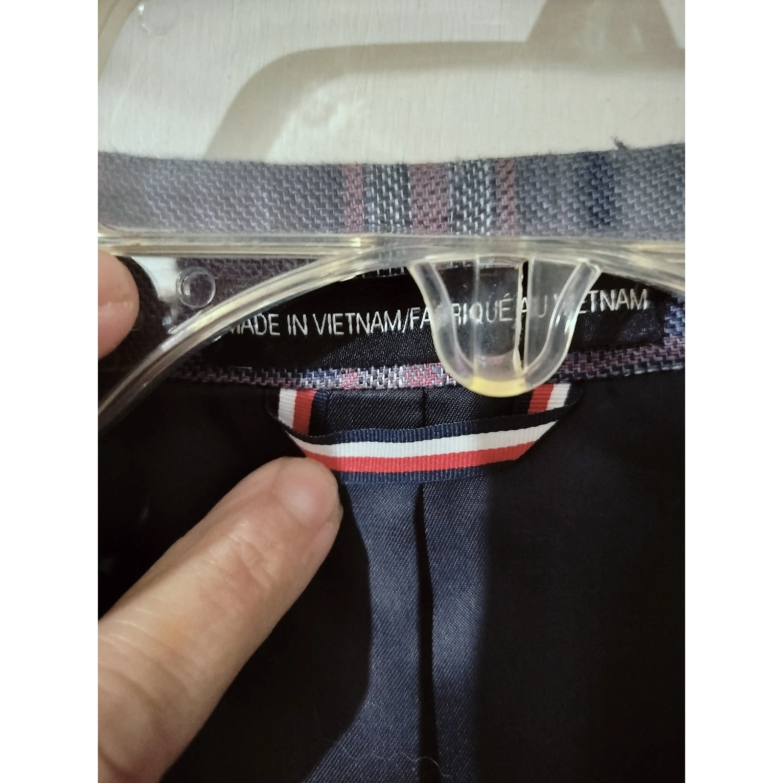 M1250) Tommy Hilfiger Men Blue Plaid Linen Two Button Sports Jacket Size 36S image 6
