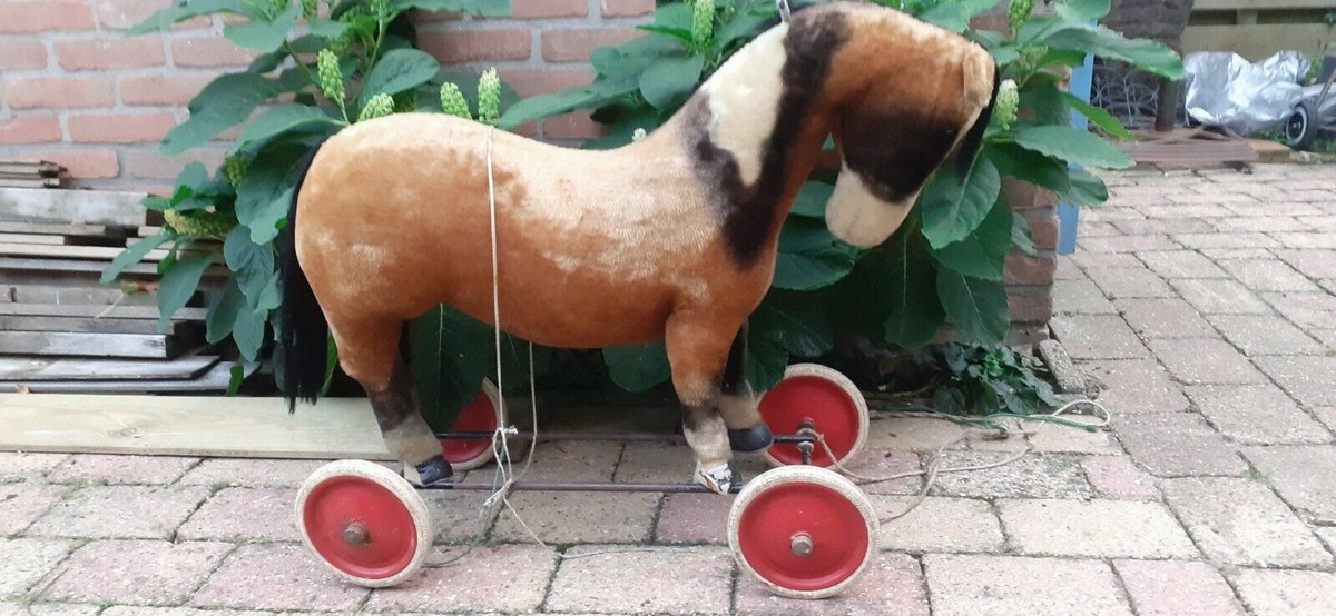 Steiff  Horse on wheels  シュタイフ　ホースオンホイール Steiff Riding Pony on Wheels Mohair Pull Toy & Voice 80cm