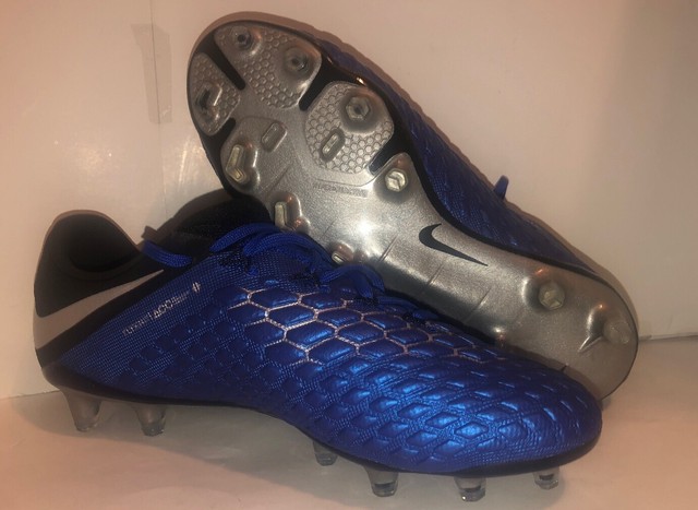 nike soccer cleats size 3