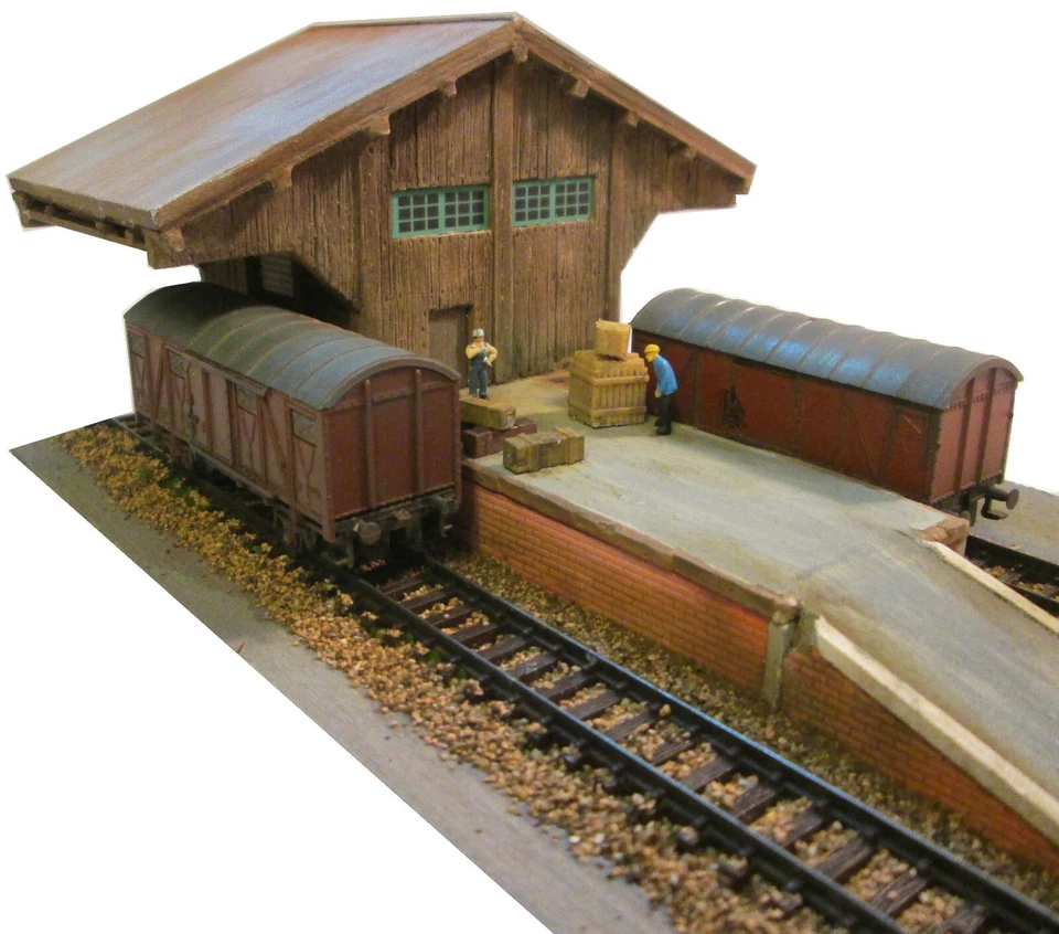 Colinter Productions - maquette Echelle N - HALLE MARCHANDISE type BOIS 1 porte - Photo 4/4