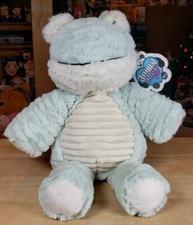 Toys R Us Animal Alley   Green Stuffed Plush Frog Toy 15  NWT New With Tag