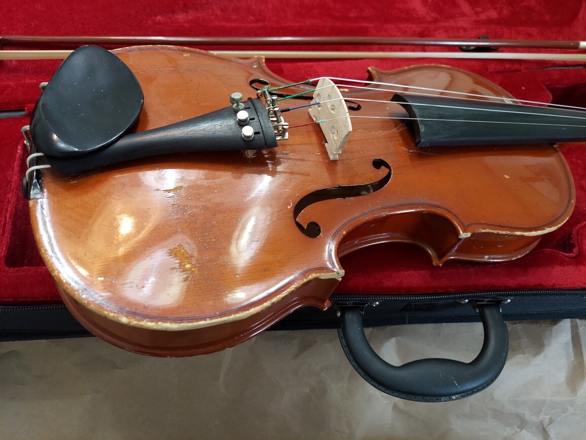 Reghin 4/4 Violin, Romania 1986 with Bow and Case | eBay Reghin 4/4 Violin, Romania 1986 with Bow and Case | eBay