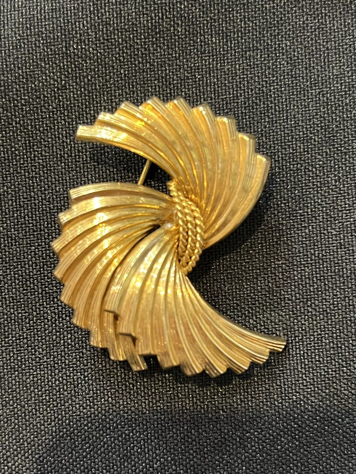 broche bijou vintage Dior