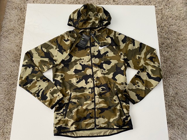 nike dri fit camo jacket