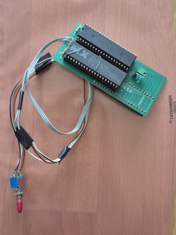 ✅ Kickstart Selector Switch ⭐ Commodore Amiga 2000 ⭐ ROM 1.3 and 2.04 ⭐ Excellent ⚡️