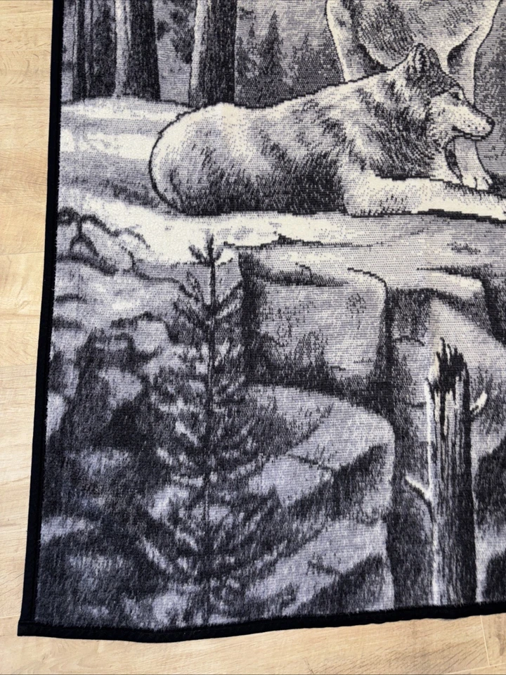 Vintage Biederlack Blanket Wolf Wolves on Cliff Fleece Made in USA 55x75.5" - Image 2 of 4