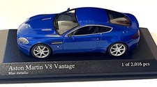 Minichamps 1/43 Aston Martin V8 Vantage 2005 Blue