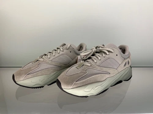 Adidas Yeezy Boost 700 salt US 7,5 / EU 40 2/3 Neu mit Karton