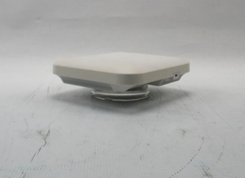 Extreme Networks AP-7532I AP-7532-67030-US Wireless Access Point Gigabit PoE - Image 4 of 4