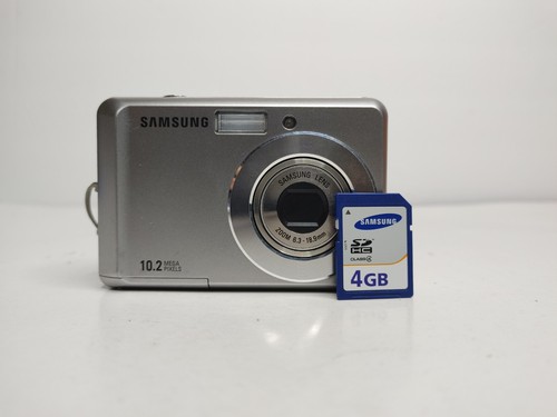 Samsung SL30 10.2MP Silver Digital Camera