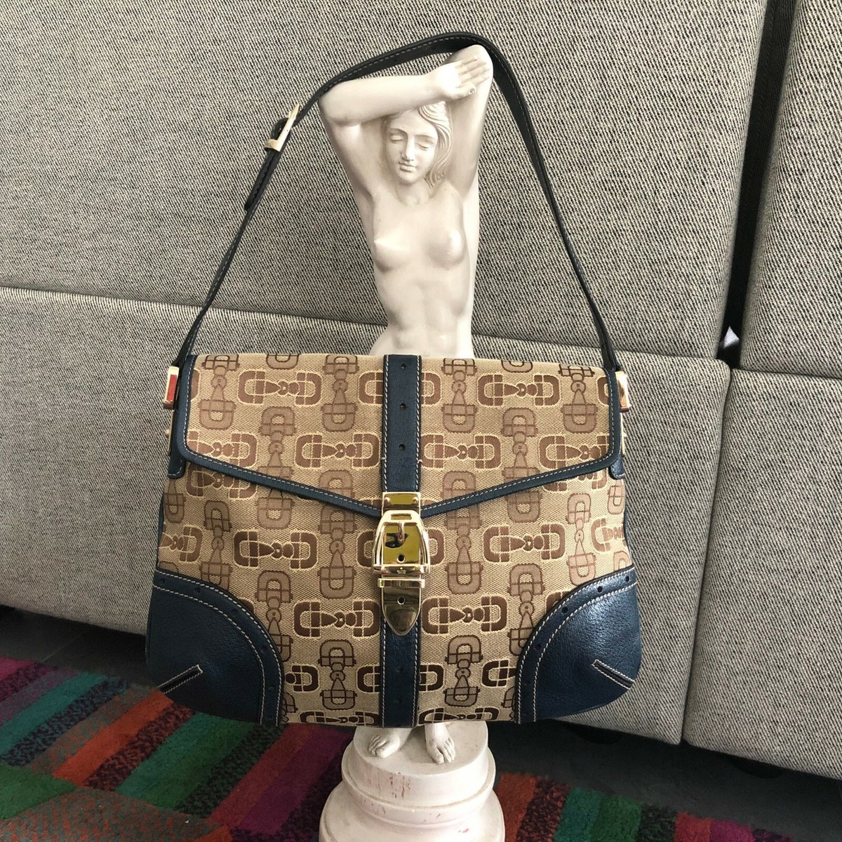 希少 Gucci Vintage Horsebit Shoulder Bag iconic GUCCI Horsebit canvas shoulder bag with blue leather