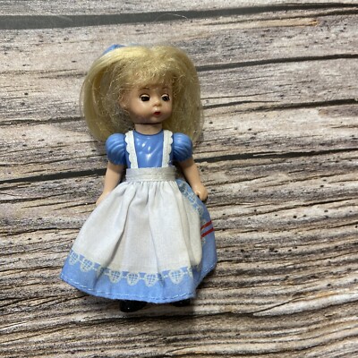 2010 McDONALDS HAPPY MEAL Toy Madame Alexander Alice in Wonderland