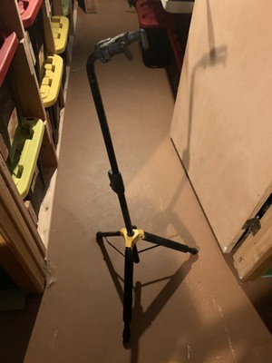Hercules Stands GS414B PLUS Auto Grip System (AGS) Single Guitar Stand
