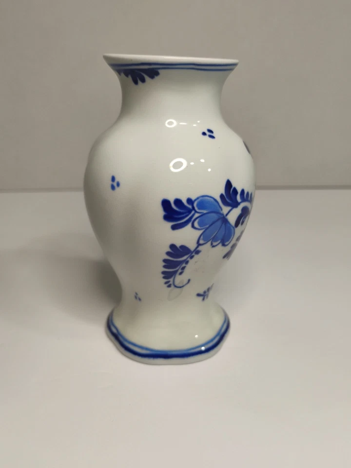 Vintage Royal Delft Hand Painted Bud Vase With BOAT and Floral Motive - Image 3 of 4