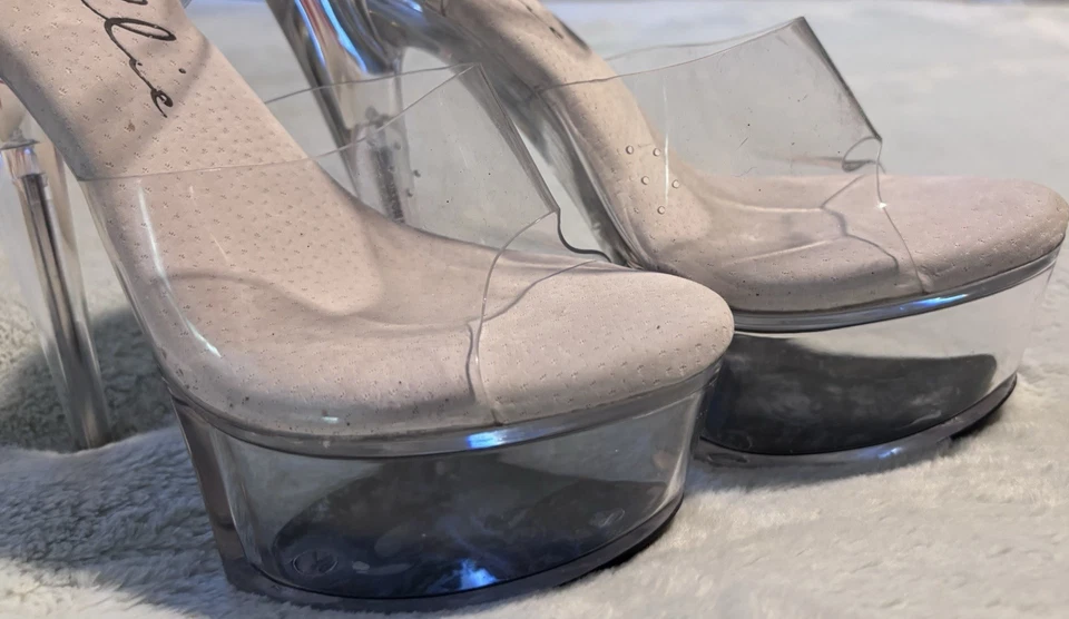 Zapatos de tacón de aguja de plataforma transparente de plástico Ellie Bella Lucite talla 6 Foto 2 de 4