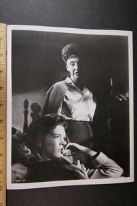 SUPER RARE!! 8X10 ORIG 1964 AMERICANIZATION OF EMILY Julie Andrews James Garner