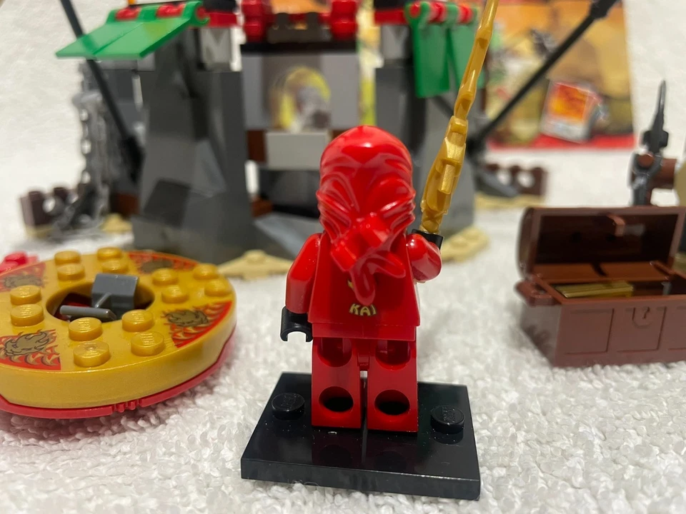 LEGO Ninjago 2254 Mountain Shrine, photo 3 of 5
