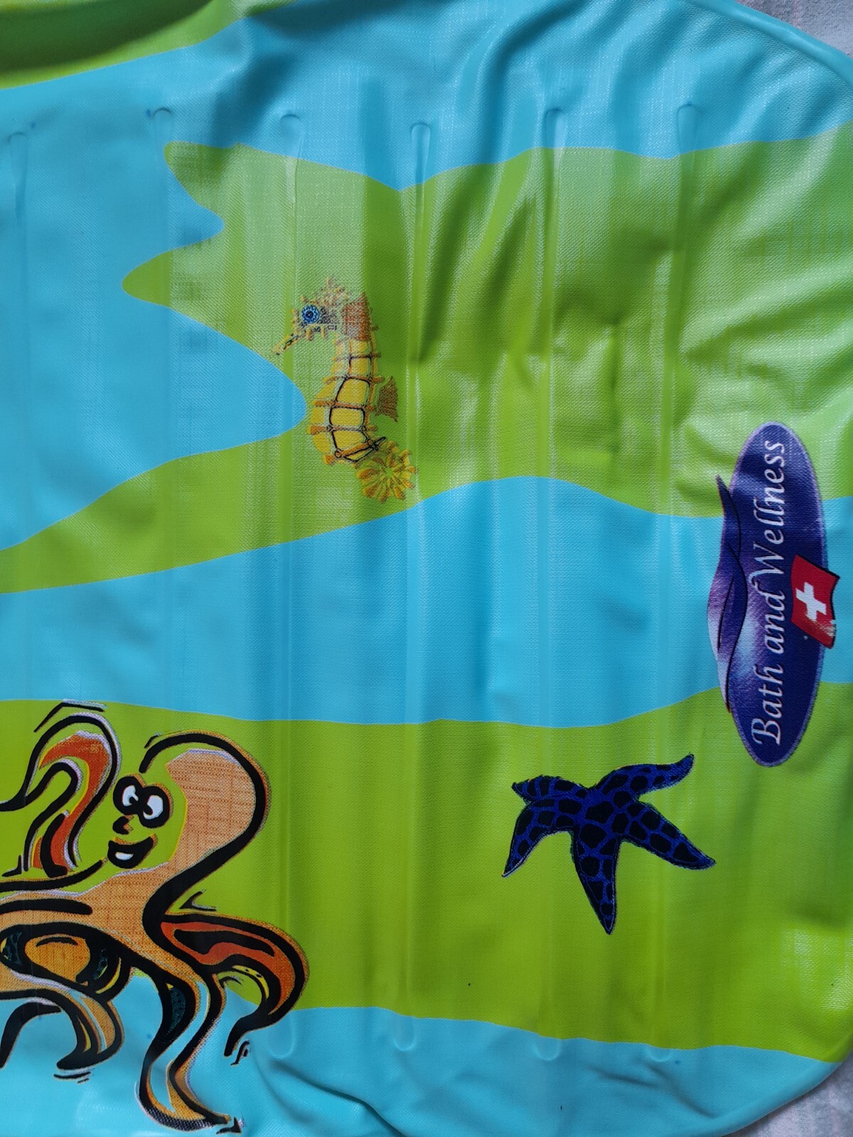 BABY BATH INFLATABLE WATERBED SOFT AND SAFE +2 Bath Toys. Dolphin or