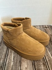 **Dupes**Women's Ultra Mini Platform Chestnut Faux Fur.Sze:8. Warm! New.