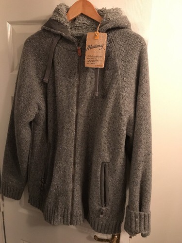 mens mantaray extra large jacket with hood 80% lambswool 20%