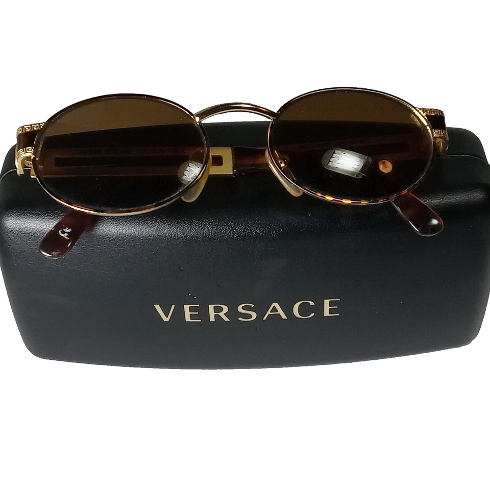 Óculos de sol vintage "VERSACE" S68 55.M Medusa Havana marrom tartaruga ouro Itália anos 90 com estojo - Imagem 2 de 4