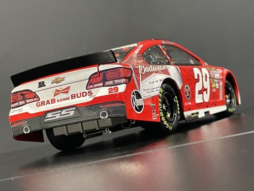 Kevin Harvick #29 Autographed Sprint Unlimited Win 2013 NASCAR 1/24 Die-Cast - Picture 9 of 14