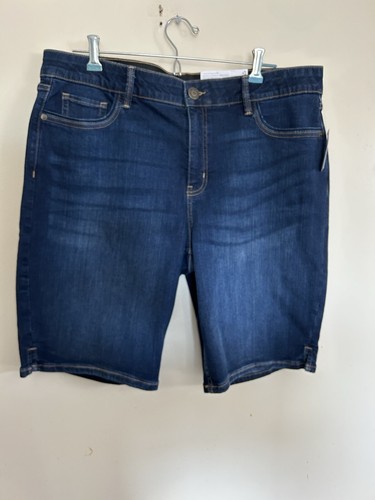 Liz Claiborne Blue Stretch Denim Jean Sara Shorts Mid Rise Size 18 NWT