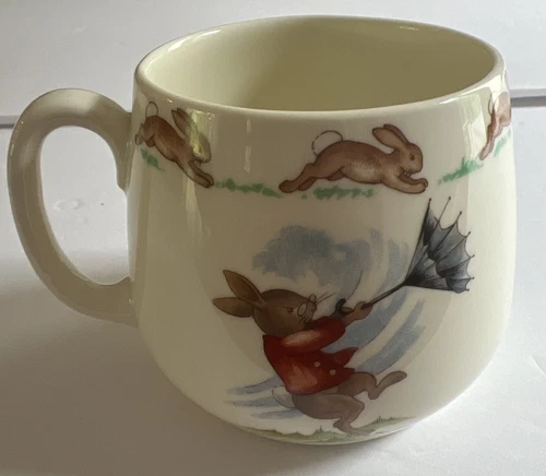 VGC Royal Doulton Bunnykins Mug Cup Rabbits In Windy Day Chasing Top Hat 3” Tall