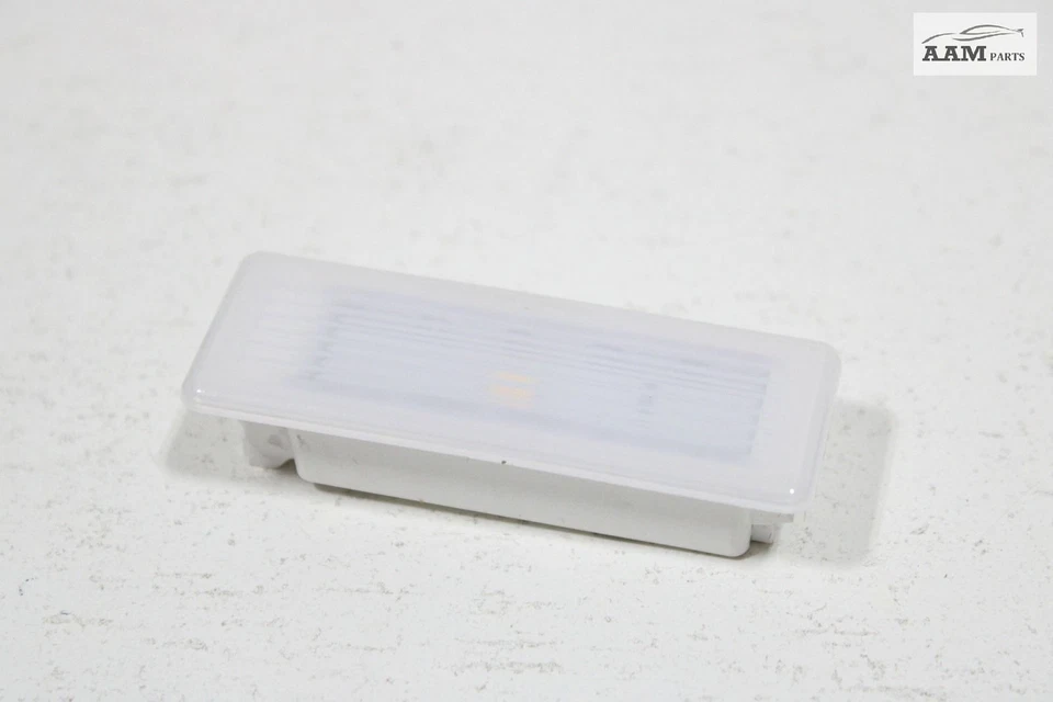 2017-2023 宝马 530I G30 DASH 右侧膝盖 BOLSTER COURTESY 灯 LED 灯原始设备制造商 — 第 2/4 张图片