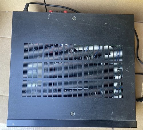 Yamaha RX-V2400 AV Receiver Powers On - Picture 3 of 7